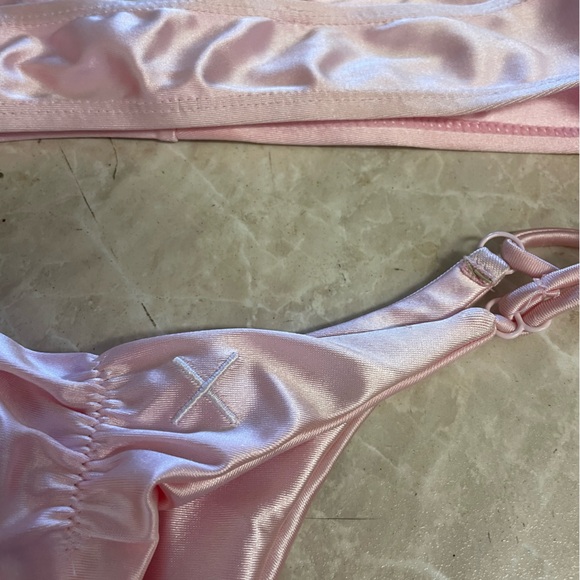 Boutine la pink silk swimsuit - Picture 9 of 14